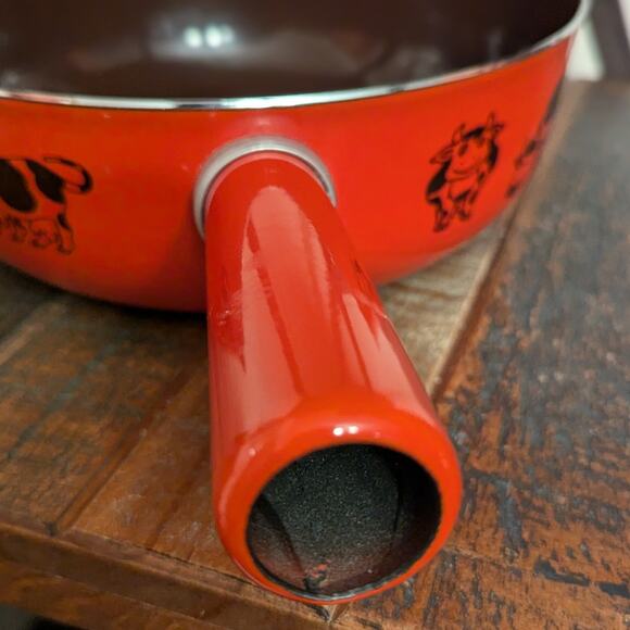 SWITZERLAND SCHWEIZ  Silit Foundue Red Pot with Cows - Picture 6 of 11